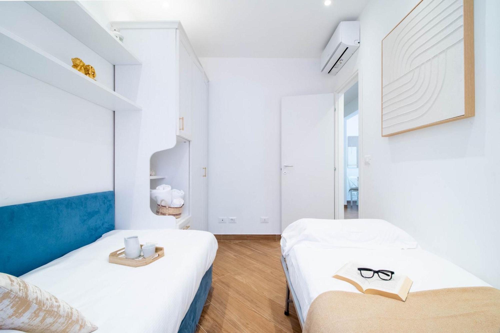 Blue Dolphin By Portofinohomes *